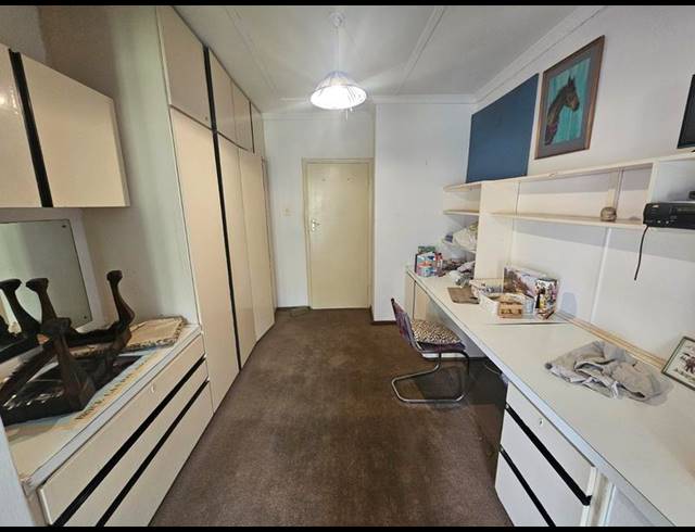 1 BEDROOM PROPERTY TO RENT IN RONDEBOSCH